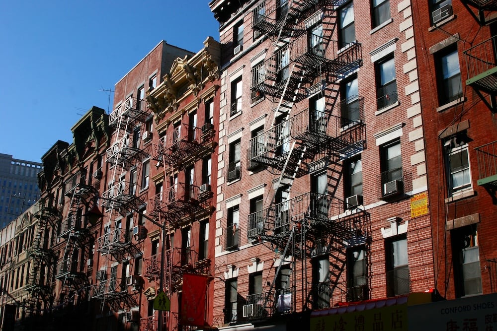 Bye-Bye-Birdie Apartments